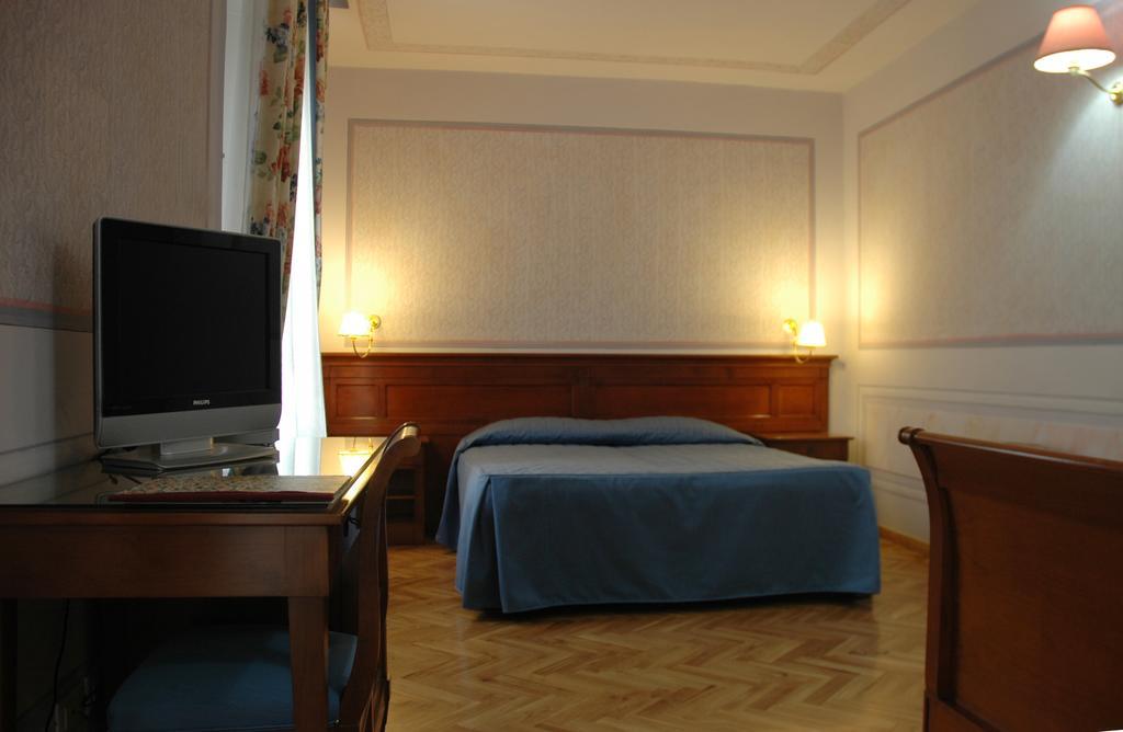 Hotel Villa Aurora フィエーゾレ エクステリア 写真