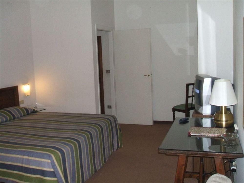 Hotel Villa Aurora フィエーゾレ エクステリア 写真